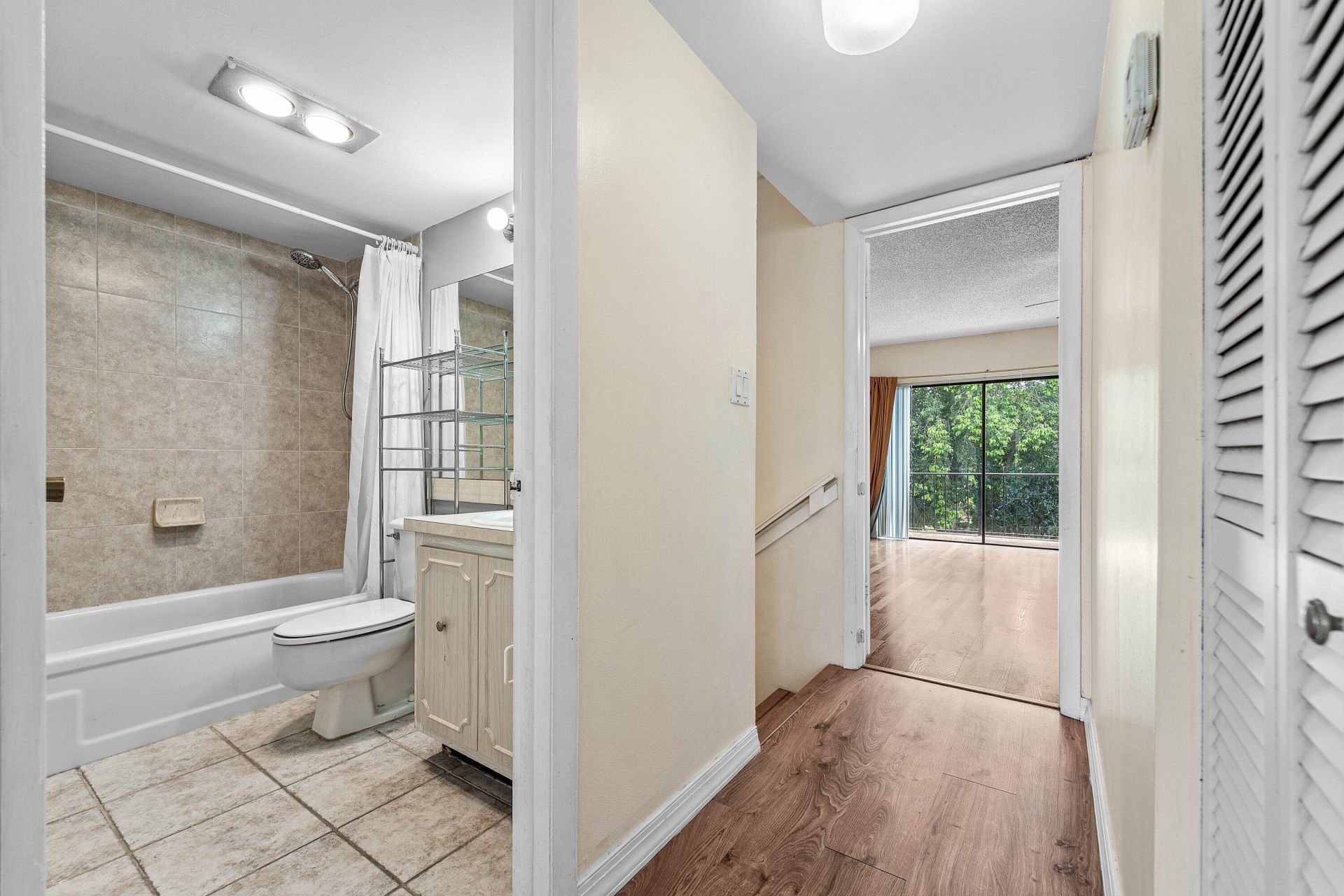 9050 NW 28th Street, Unit 112, Coral Springs, FL 33065 Photo