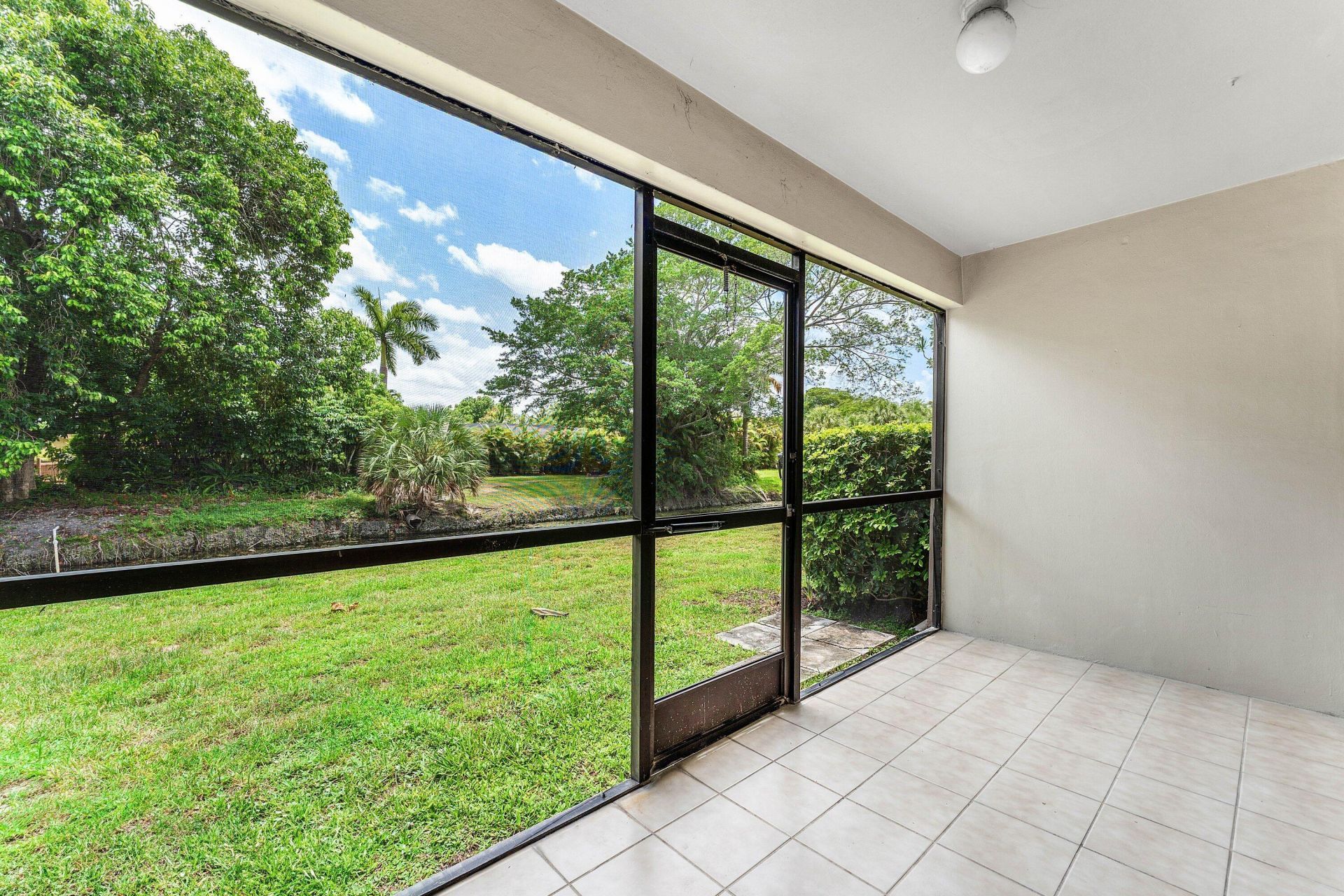 9050 NW 28th Street, Unit 112, Coral Springs, FL 33065 Photo