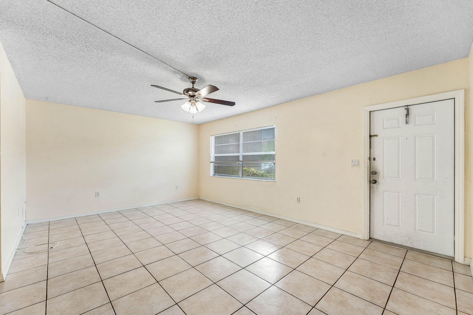 9050 NW 28th Street, Unit 112, Coral Springs, FL 33065 Photo