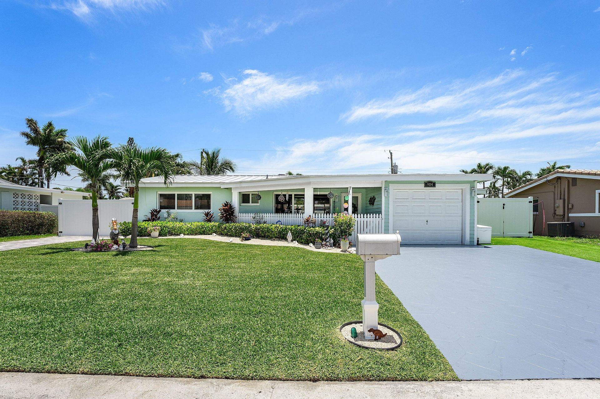 904 SE 15th Court, Deerfield Beach, FL 33441 Photo