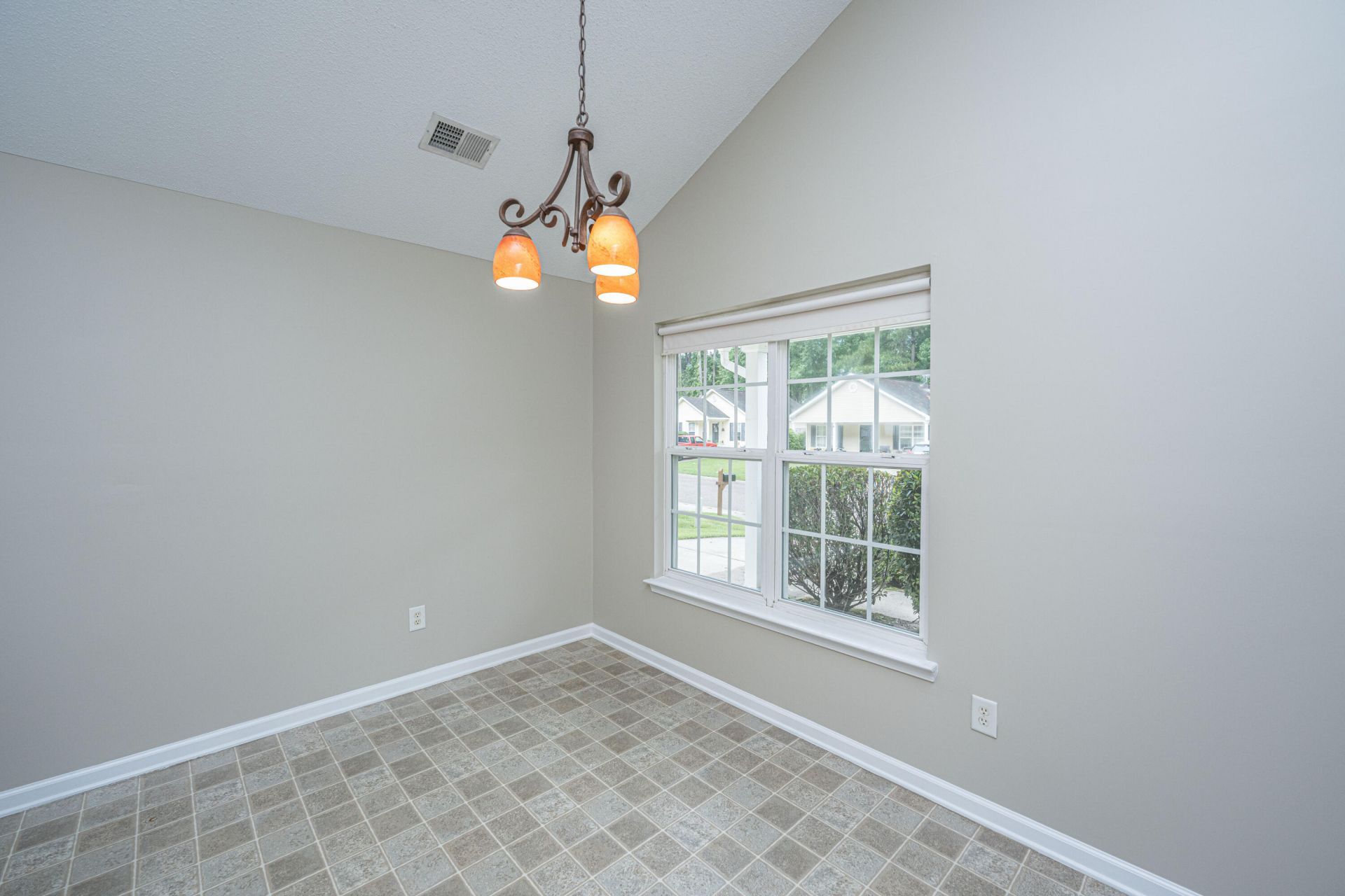 252 Trickle Drive Photo 11