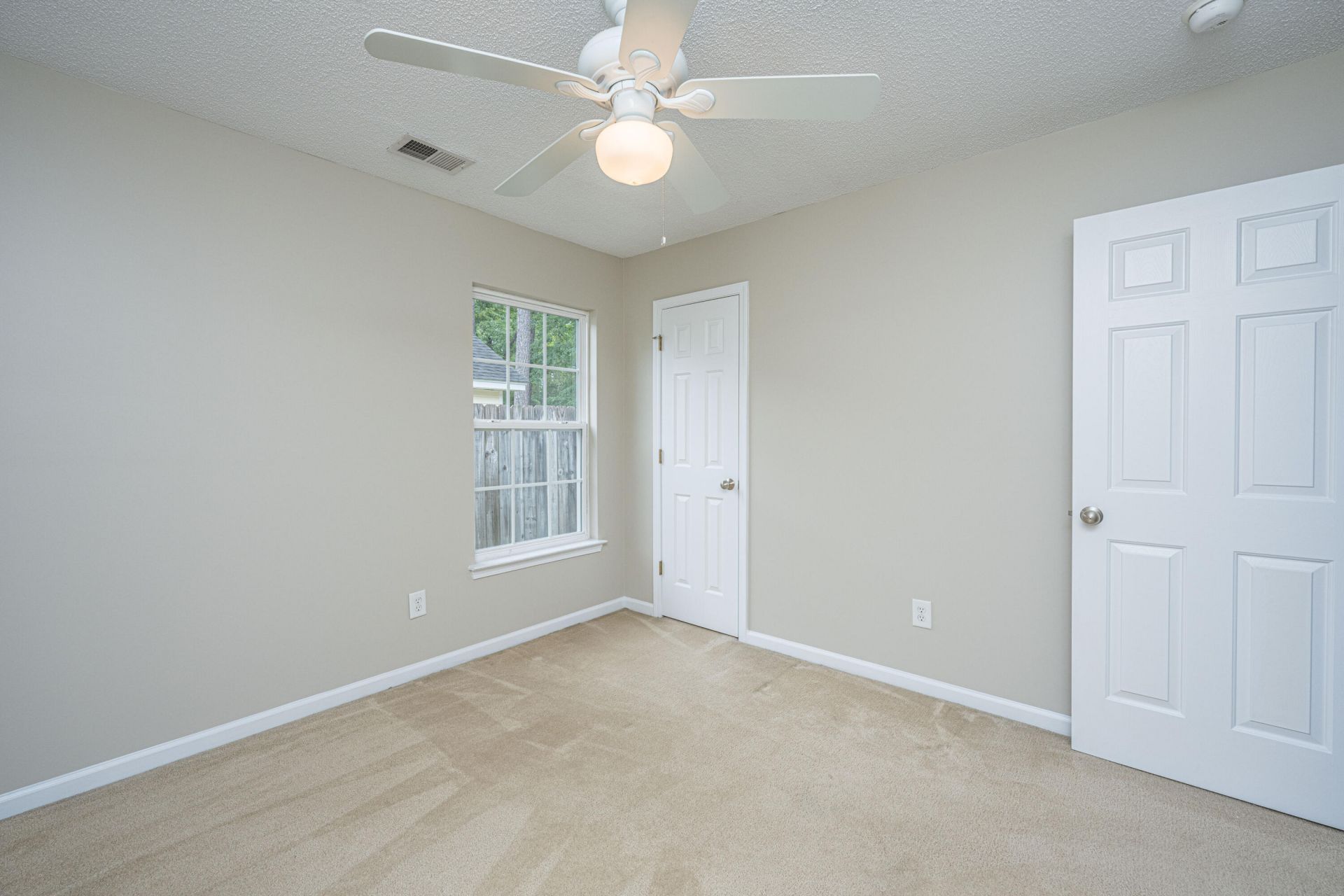 252 Trickle Drive Photo 18