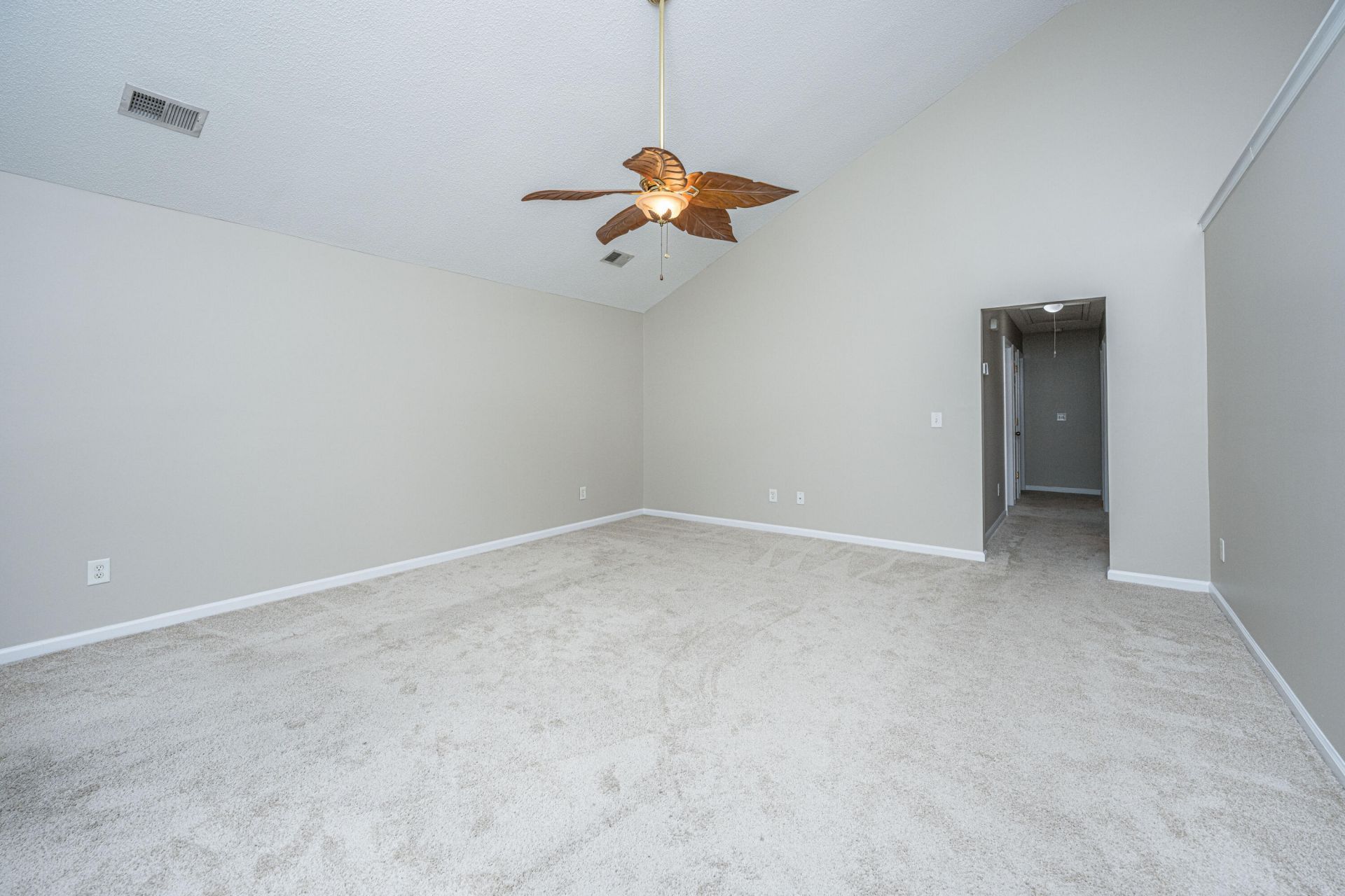 252 Trickle Drive Photo 5