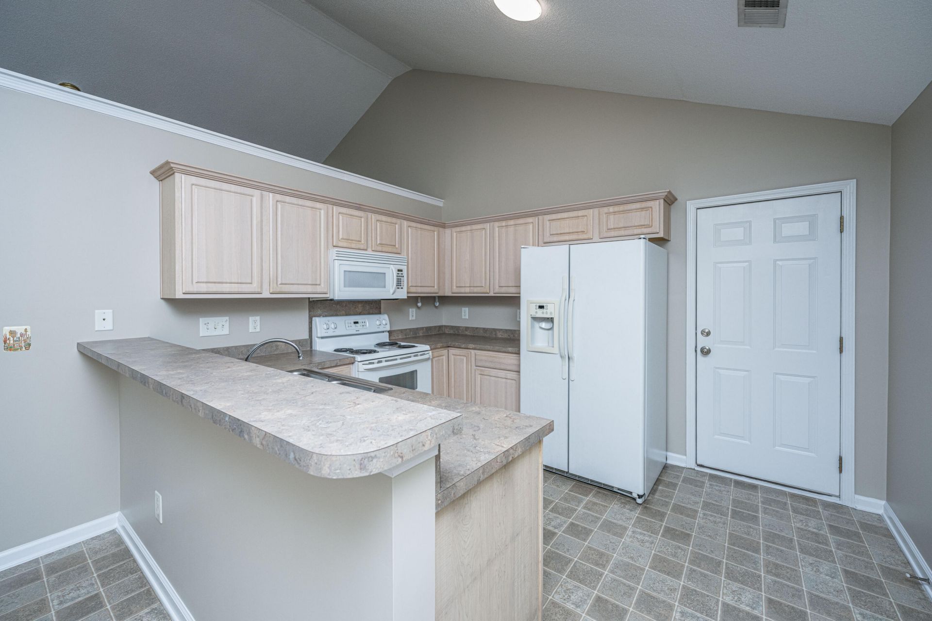 252 Trickle Drive Photo 9