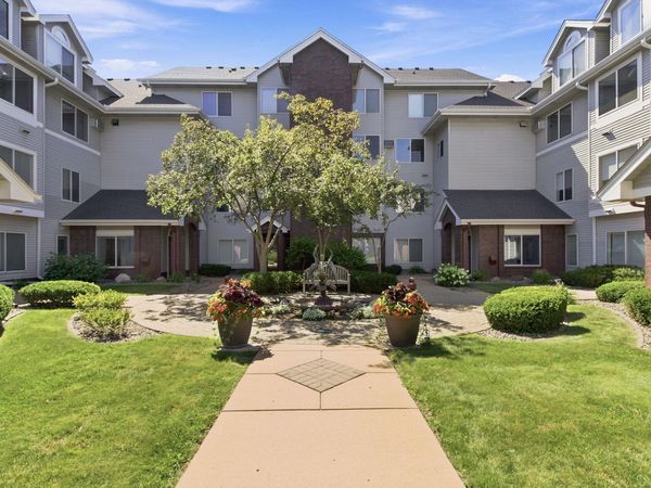 7440 Edinborough Way, Unit 4314, Edina, MN 55435