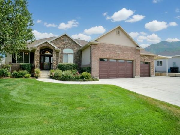 2320 E VIEW DR , South Weber, UT 84405