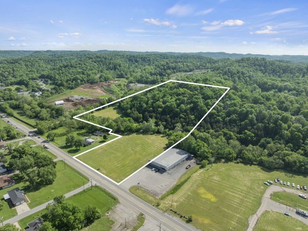 1135 Louisville Hwy , Goodlettsville, TN 37072