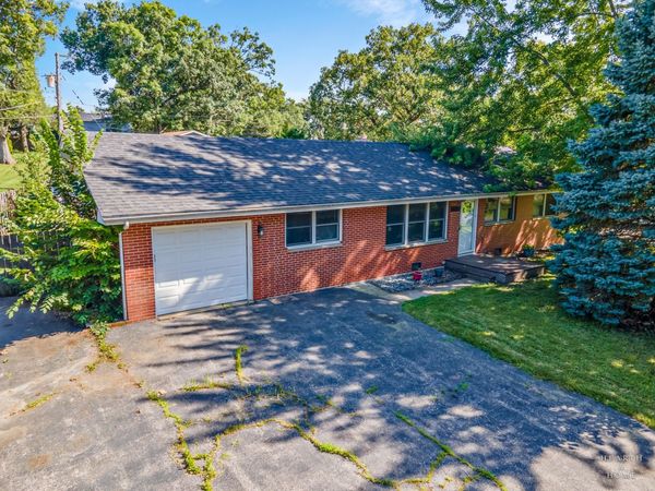 37137 N Summerfield Drive , Lake Villa, IL 60046
