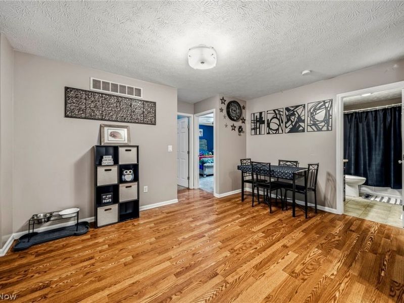 2854 Berne Street, Akron, OH 44312 Photo 11