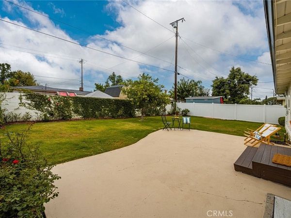 944 W Acacia Avenue , Orange, CA 92868