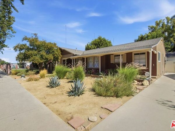 12818 Hatteras Street, Los Angeles, CA 91607
