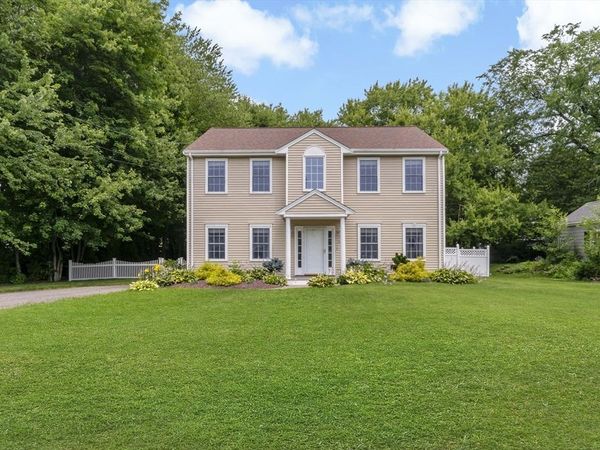 38 Anelia Street, Somerset, MA 02726
