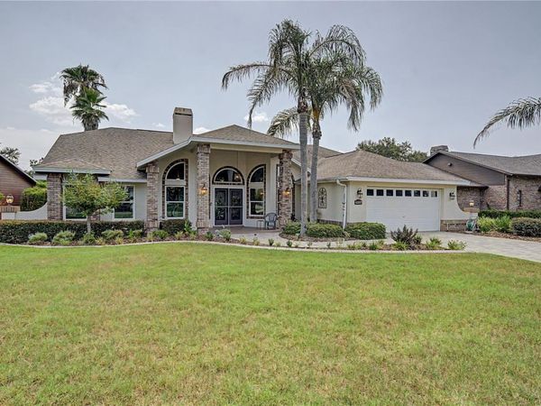 6207 HUNTINGTON DRIVE , ZEPHYRHILLS, FL 33542