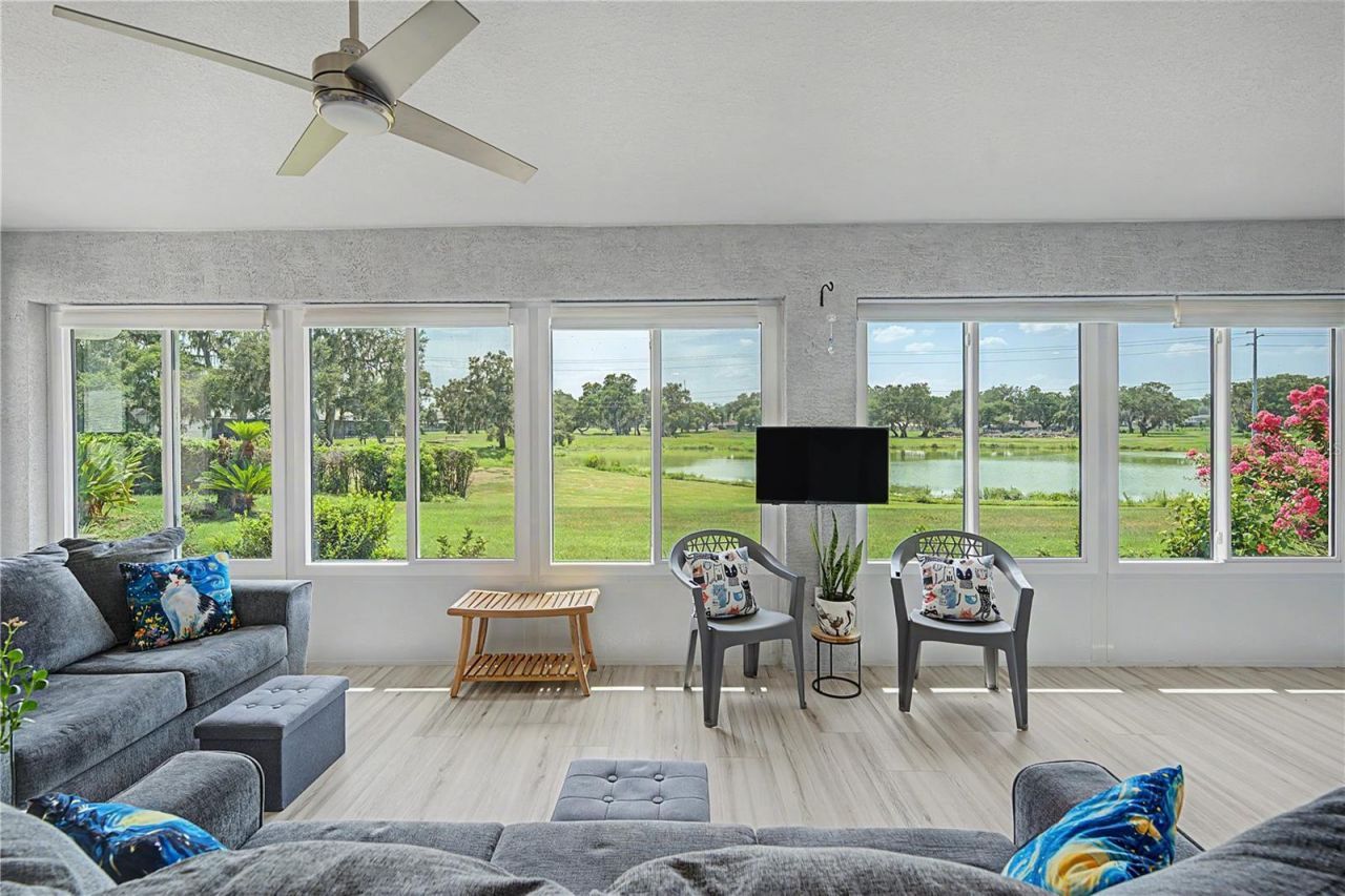 6207 Huntington Drive , Zephyrhills, FL 33542 Photo