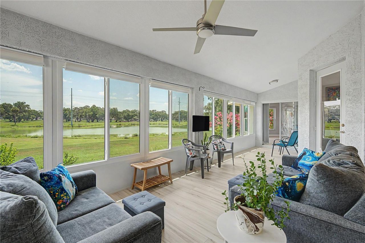 6207 Huntington Drive , Zephyrhills, FL 33542 Photo