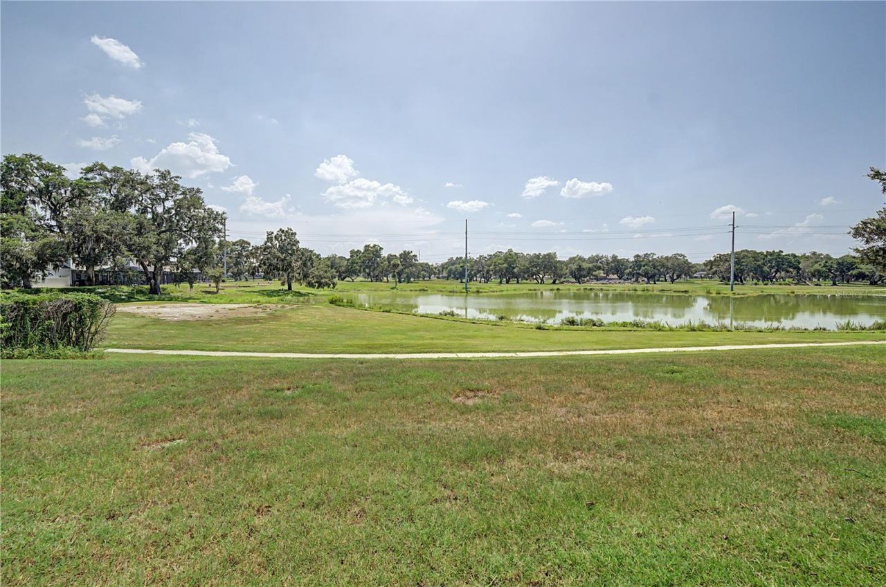 6207 Huntington Drive , Zephyrhills, FL 33542 Photo
