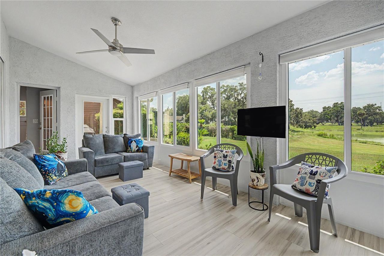 6207 Huntington Drive , Zephyrhills, FL 33542 Photo