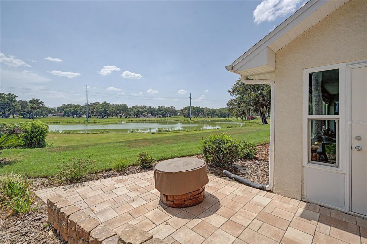 6207 Huntington Drive , Zephyrhills, FL 33542 Photo