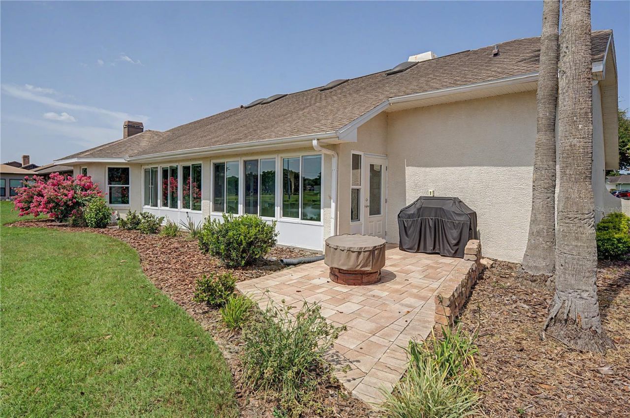 6207 Huntington Drive , Zephyrhills, FL 33542 Photo