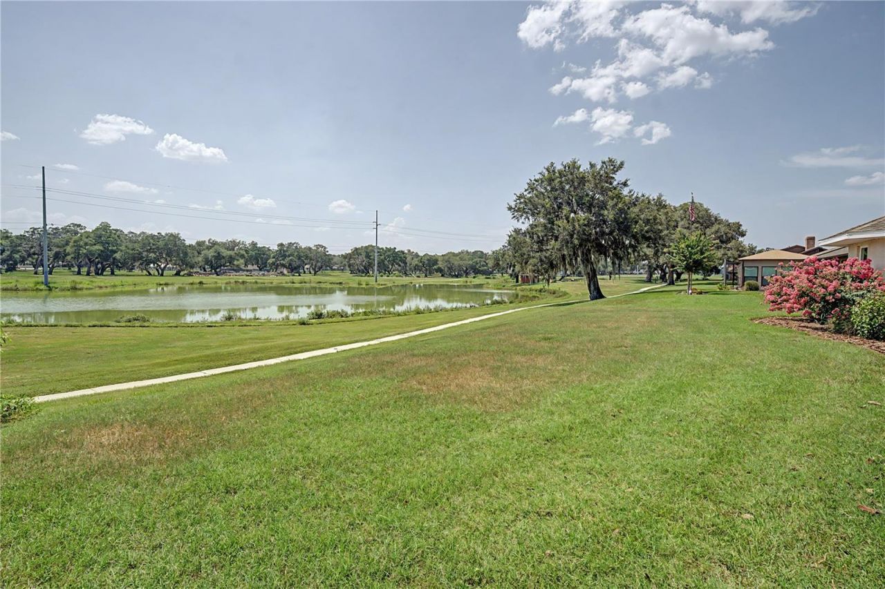 6207 Huntington Drive , Zephyrhills, FL 33542 Photo