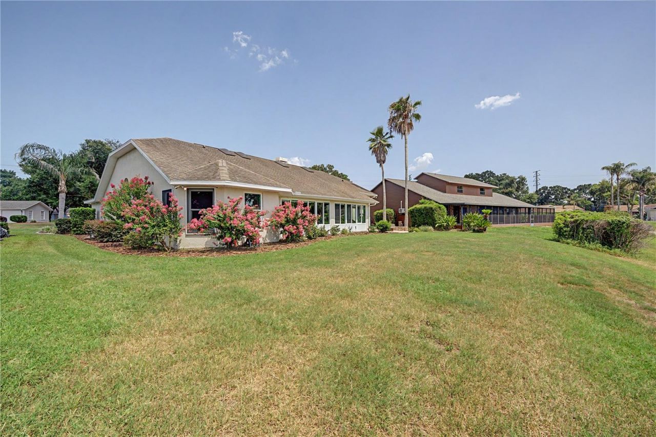 6207 Huntington Drive , Zephyrhills, FL 33542 Photo