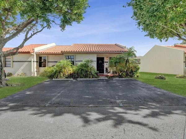 11218 SW 58th Circle, Cooper City, FL 33330