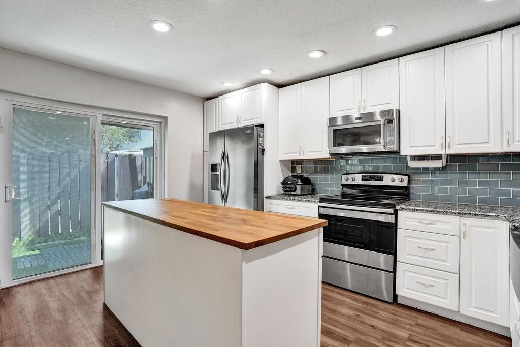 11218 SW 58th Circle, Cooper City, FL 33330 Photo