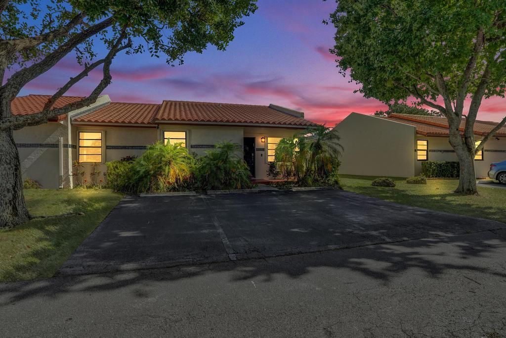 11218 SW 58th Circle, Cooper City, FL 33330 Photo