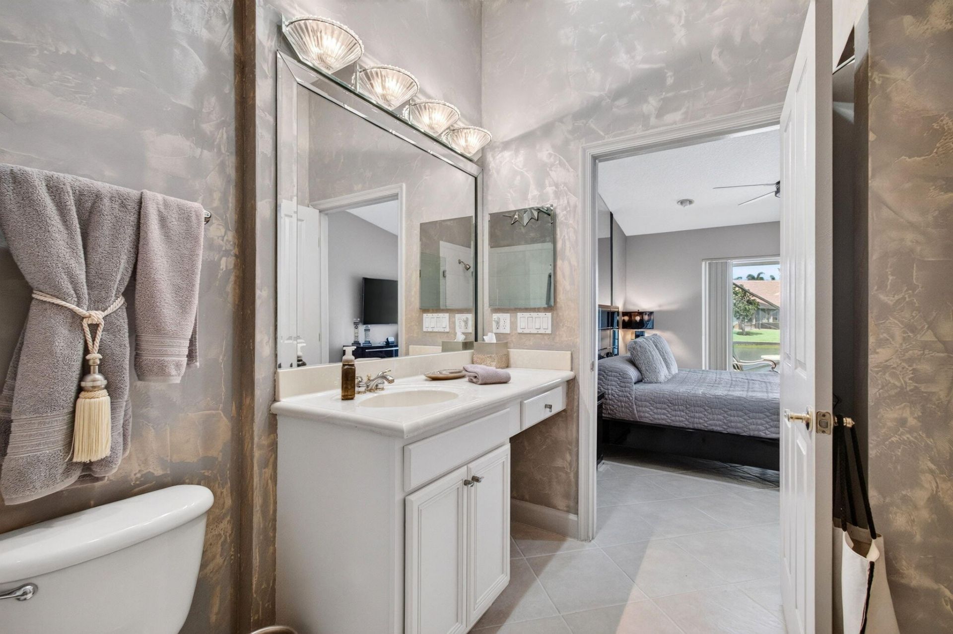 2096 Stonington Terrace, West Palm Beach, FL 33411 Photo