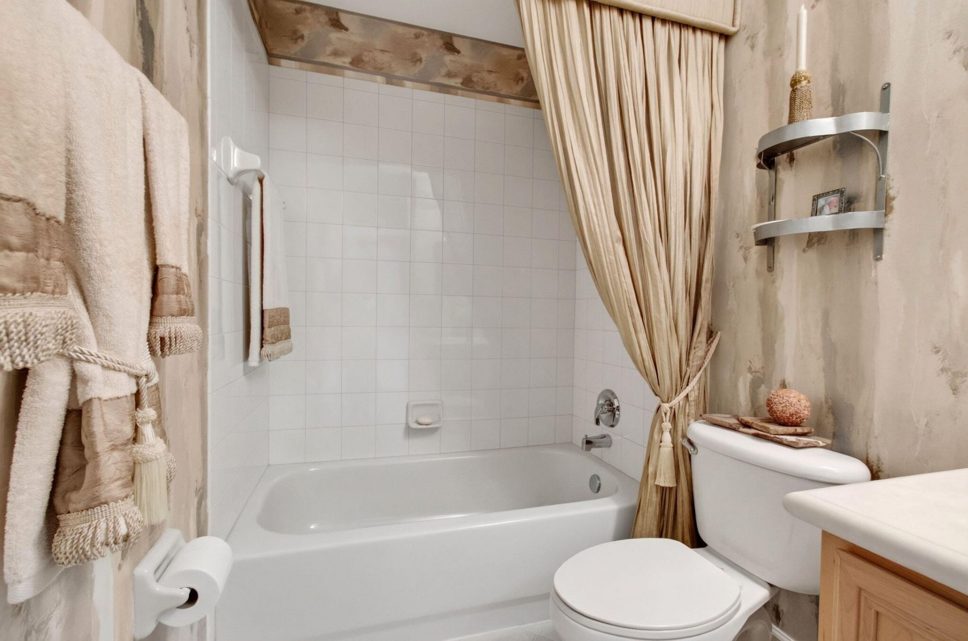 2096 Stonington Terrace, West Palm Beach, FL 33411 Photo