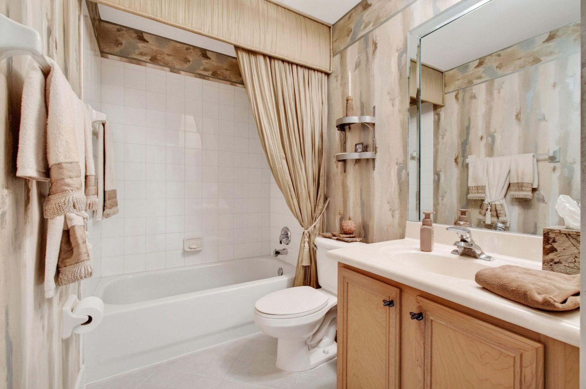 2096 Stonington Terrace, West Palm Beach, FL 33411 Photo