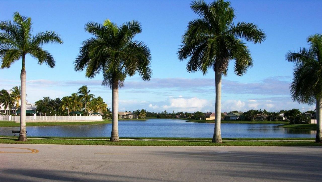 2096 Stonington Terrace, West Palm Beach, FL 33411 Photo