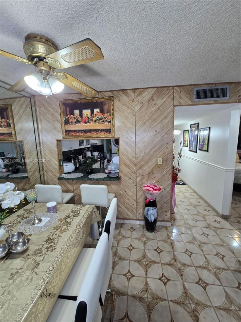 1555 W 44th Pl , Unit 235, Hialeah, FL 33012 Photo