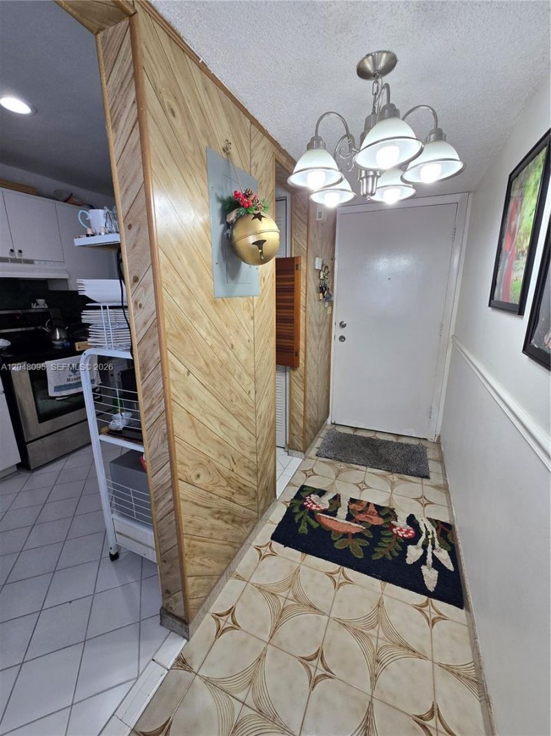 1555 W 44th Pl , Unit 235, Hialeah, FL 33012 Photo