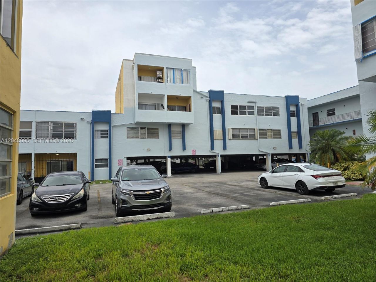 1555 W 44th Pl , Unit 235, Hialeah, FL 33012 Photo