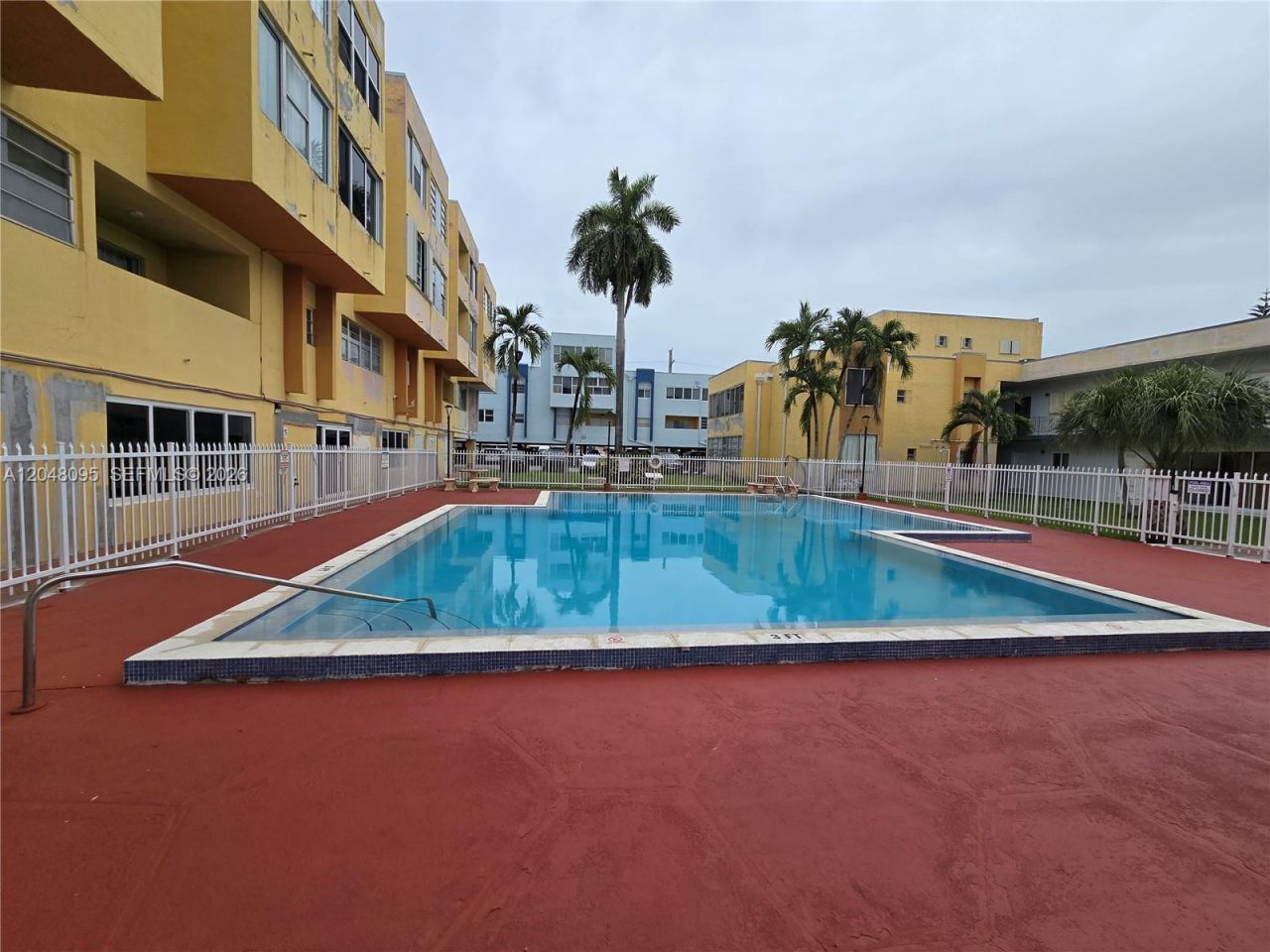 1555 W 44th Pl , Unit 235, Hialeah, FL 33012 Photo