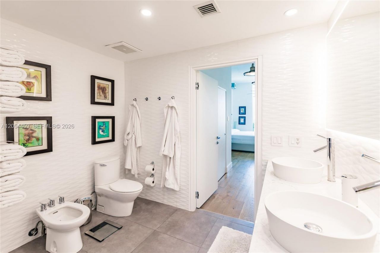 3029 NE 188th St , Unit 714, Aventura, FL 33180 Photo