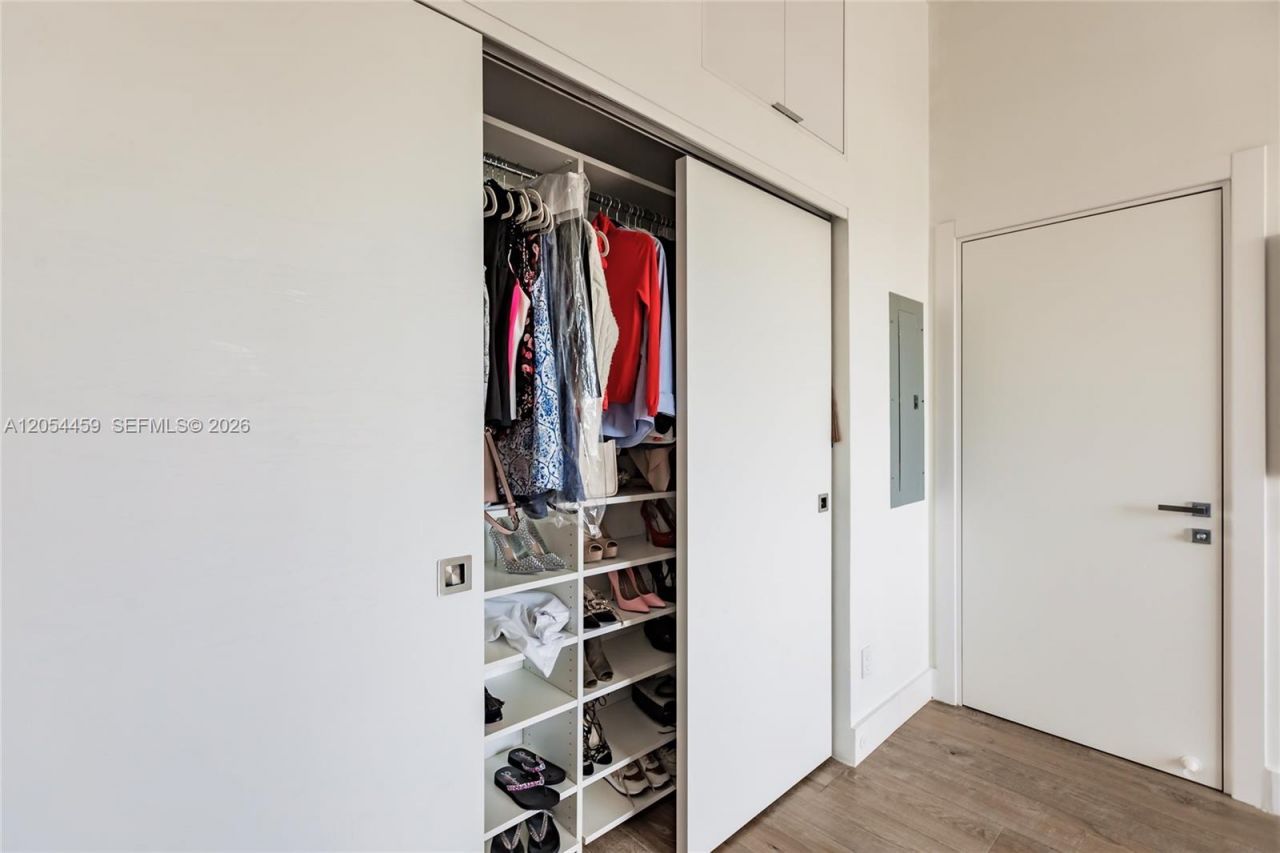 3029 NE 188th St , Unit 714, Aventura, FL 33180 Photo