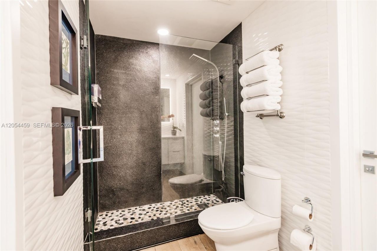 3029 NE 188th St , Unit 714, Aventura, FL 33180 Photo