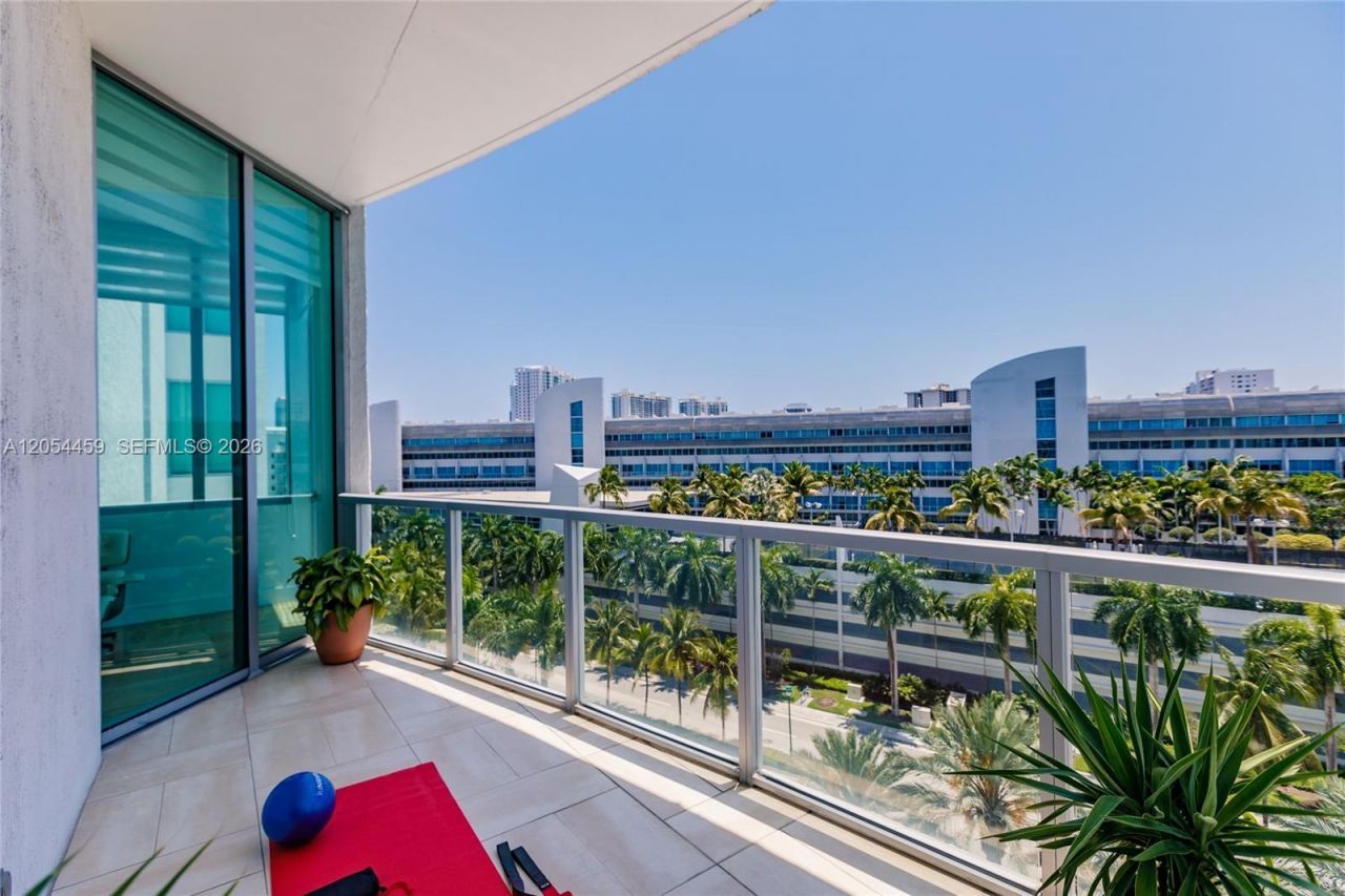 3029 NE 188th St , Unit 714, Aventura, FL 33180 Photo
