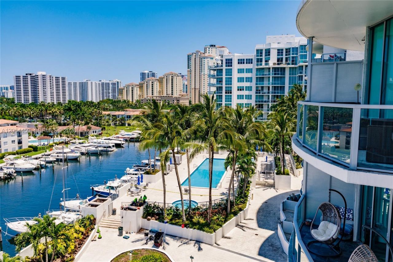 3029 NE 188th St , Unit 714, Aventura, FL 33180 Photo