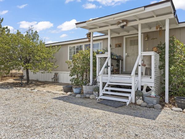 5020 White Oak Drive, Silver Springs, NV 89429