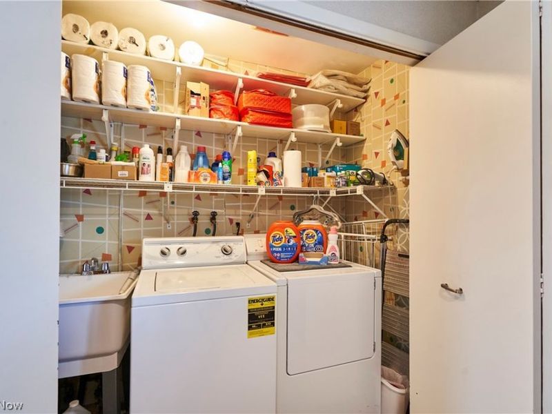 6371 Eastondale Road, Mayfield Heights, OH 44124 Photo 13
