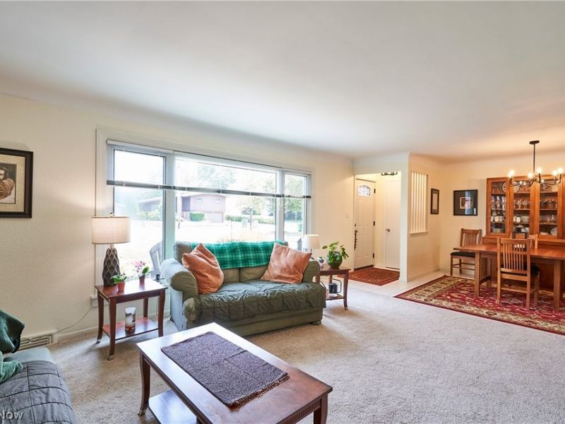 6371 Eastondale Road, Mayfield Heights, OH 44124 Photo 18