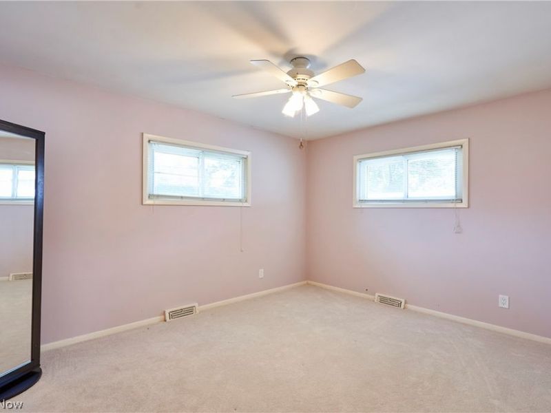 6371 Eastondale Road, Mayfield Heights, OH 44124 Photo 21