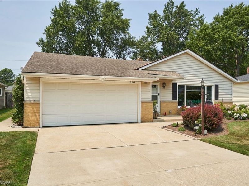 6371 Eastondale Road, Mayfield Heights, OH 44124 Photo 26