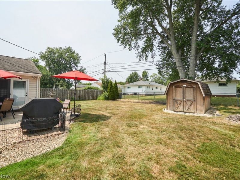 6371 Eastondale Road, Mayfield Heights, OH 44124 Photo 27