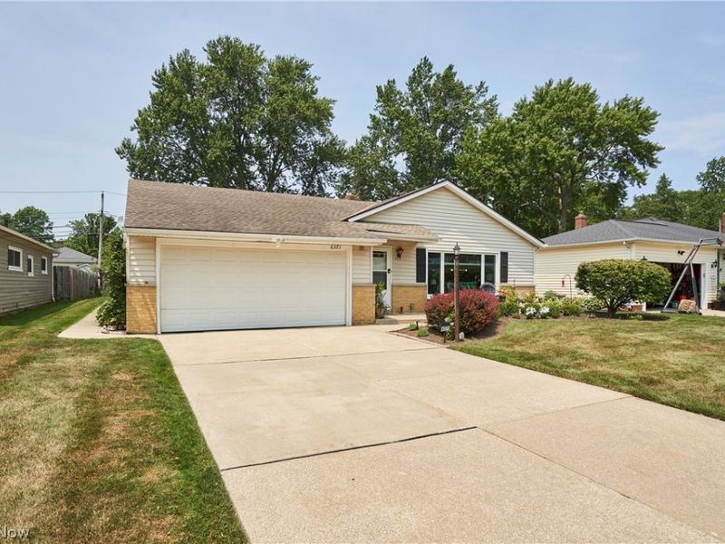 6371 Eastondale Road, Mayfield Heights, OH 44124 Photo 31