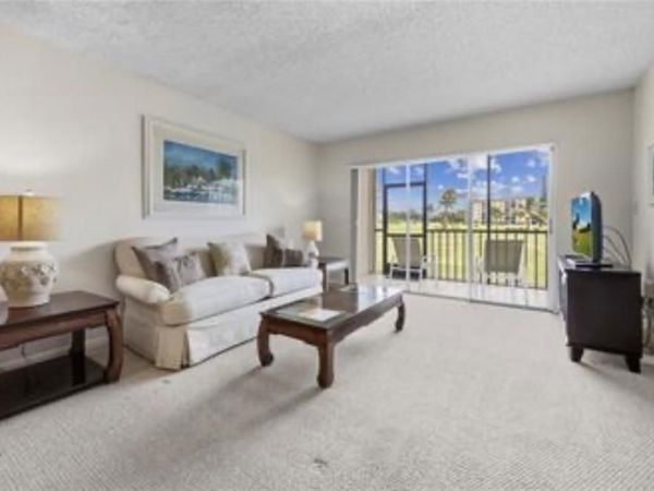 41 High Point CIR S, Unit 105, NAPLES, FL 34103