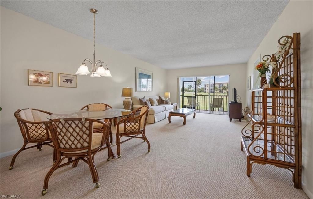 41 High Point Cir S, Unit 105, Naples, FL 34103 Photo